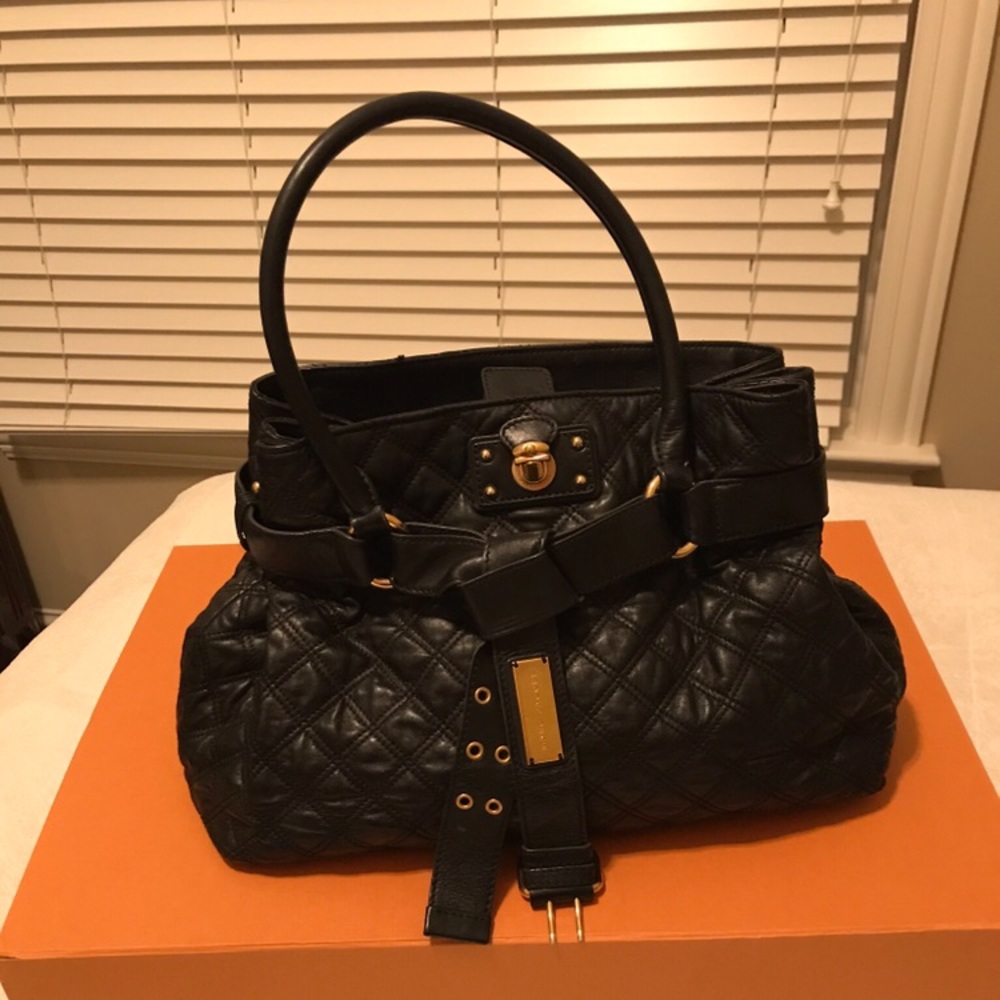 Marc Jacobs Black Quilted Leather Handbag - Picture 2 of 7